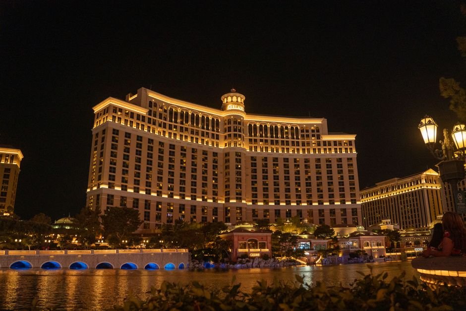 Las Vegas Budget Traveler Guide: Affordable Hotels 2026-2027